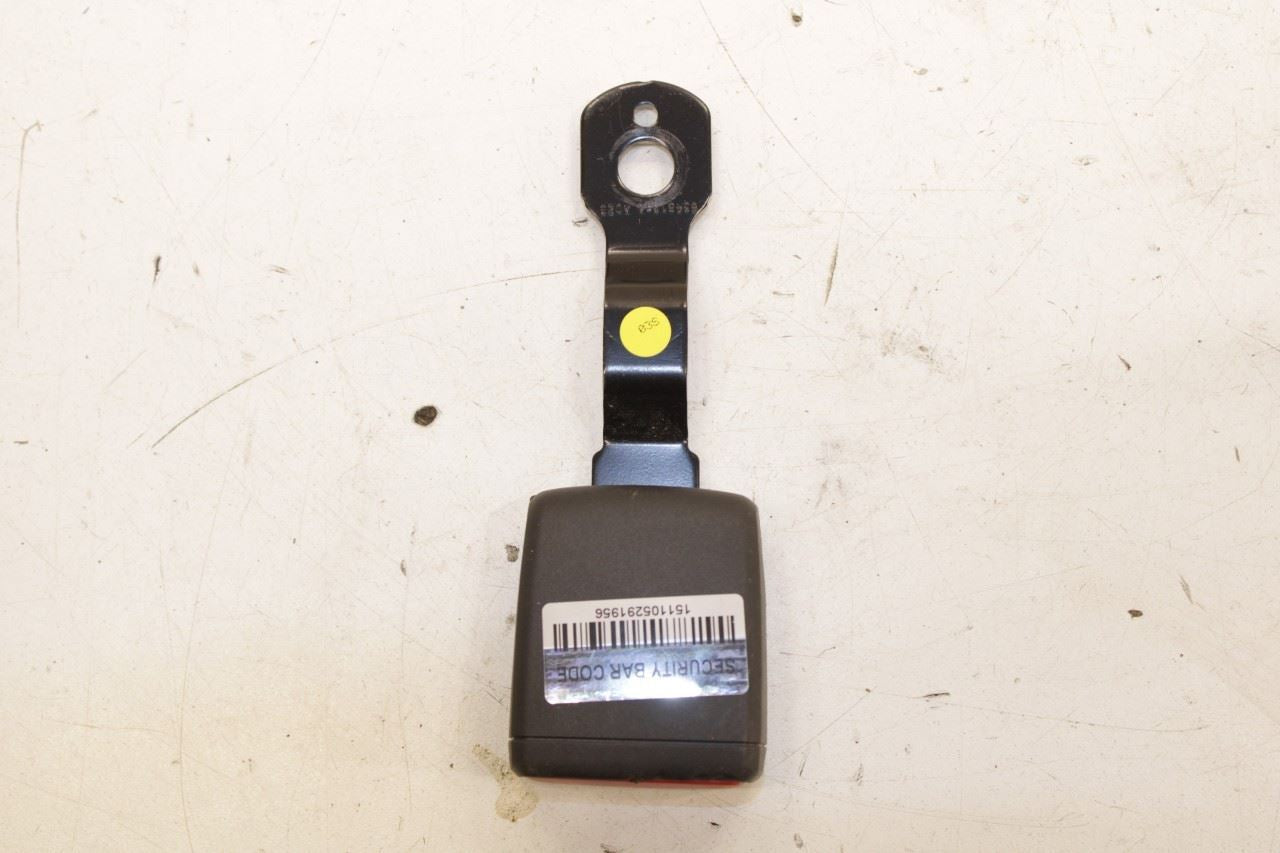 18-23 Volkswagen Atlas S Rear RH LH Side and Center 2nd Row Seat Belt Buckle Set - Alshned Auto Parts