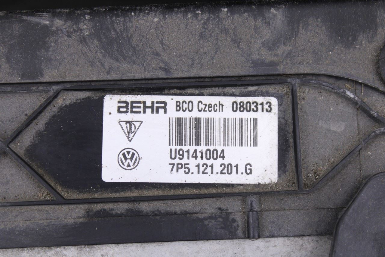 2011-2018 Porsche Cayenne S 4.8L Engine Radiator w/ Cooling Fan Motor Assembly8