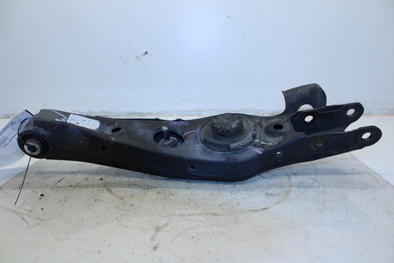 2019-2020 Hyundai Santa Fe Limited Rear Right Lower Control Arm 55211-S1051 OEM - Alshned Auto Parts