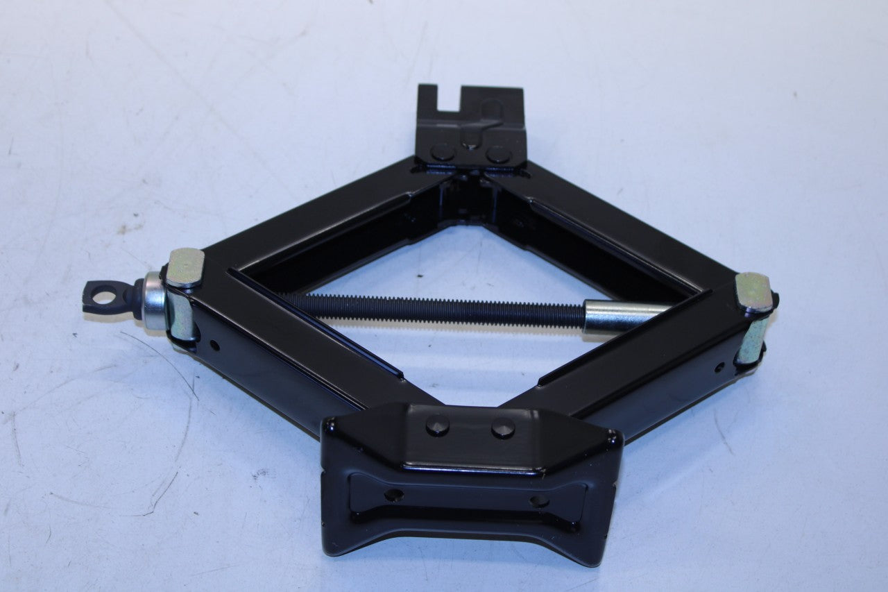 2014-2024 Kia Soul LX 2.0L FWD Lift Jack and Tool Kit w/ Foam Holder Container - Alshned Auto Parts