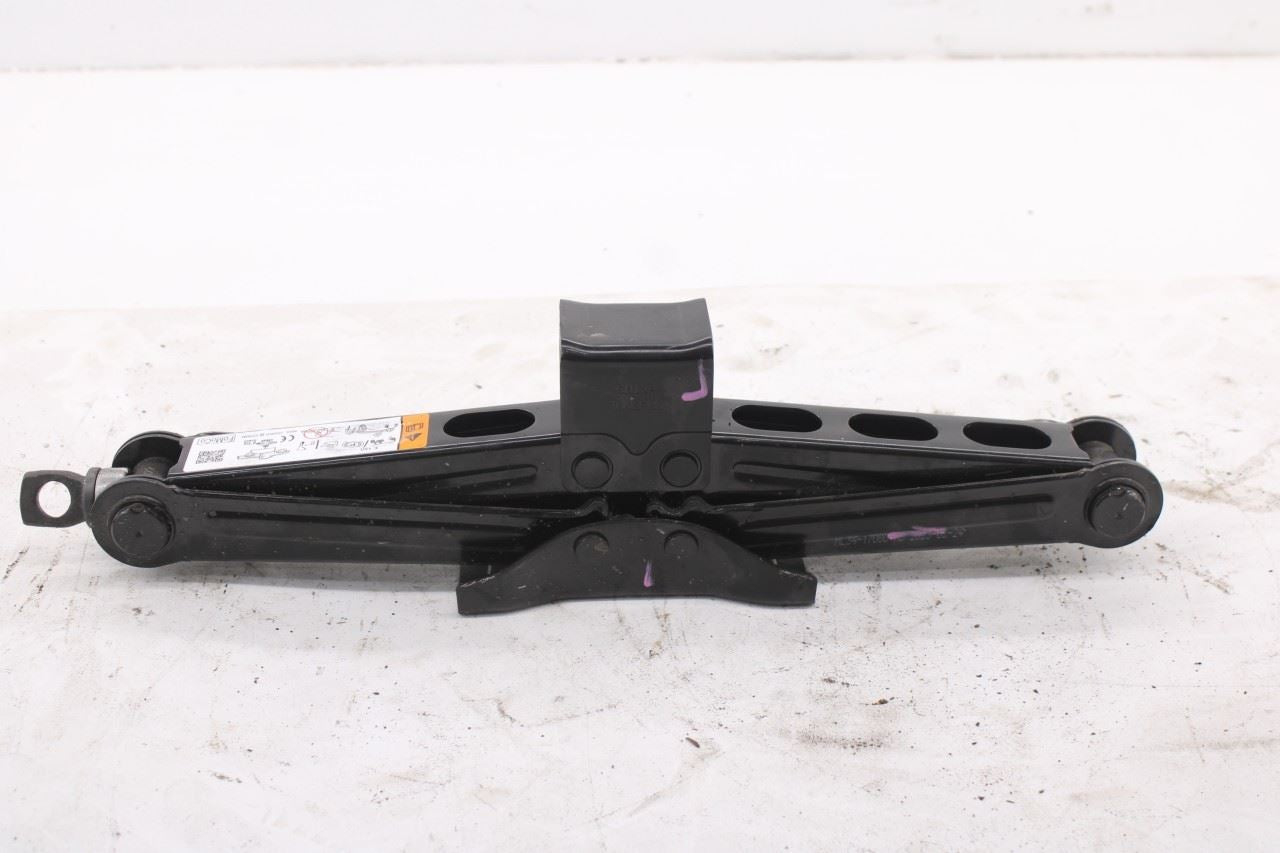 2021-2026 Ford F150 XLT SuperCrew 5.0L RWD Lift Jack and Tool Kit w/ Tools Bag6