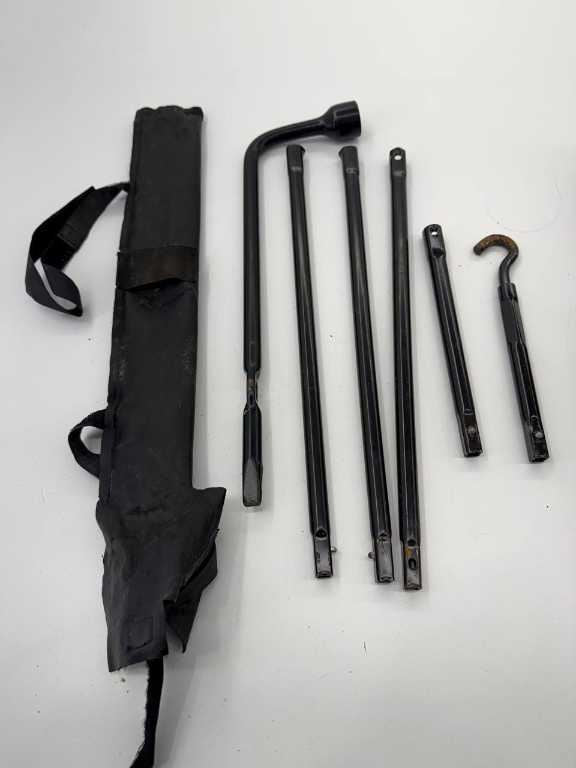 2013-25 Ram 1500 Big Horn Crew Cab 5.7L 4WD Lift Jack and Tool Kit w/ Tools Bag - Alshned Auto Parts