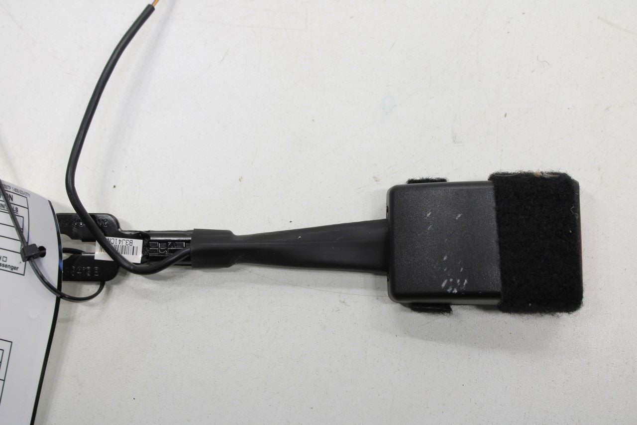2014-18 BMW X5 xDrive35i Front Passenger Right Side Seat Belt Buckle 72117297131 - Alshned Auto Parts