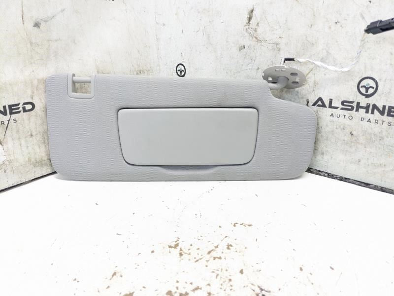 18-21 Chevrolet Equinox Right Sun Visor w Illuminated Mirror 84836048 OEM *ReaD* - Alshned Auto Parts