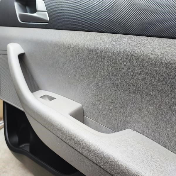 2015-2017 Hyundai Sonata SE Rear Right Side Door Trim Panel 83302-C2000TGG OEM6