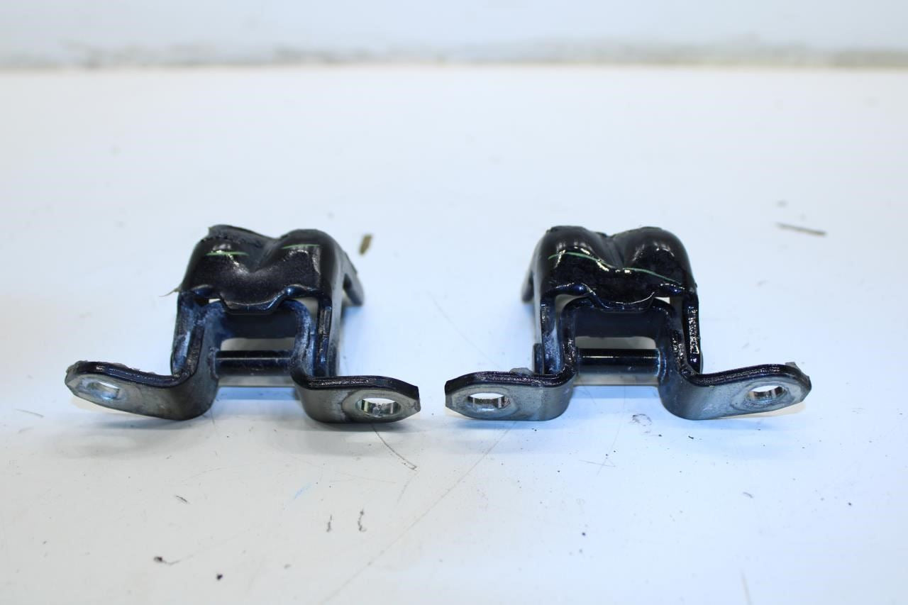 13-19 Nissan Sentra SV Front RH Side Door Hinge Upper and Lower 82421-4P00A OEM - Alshned Auto Parts