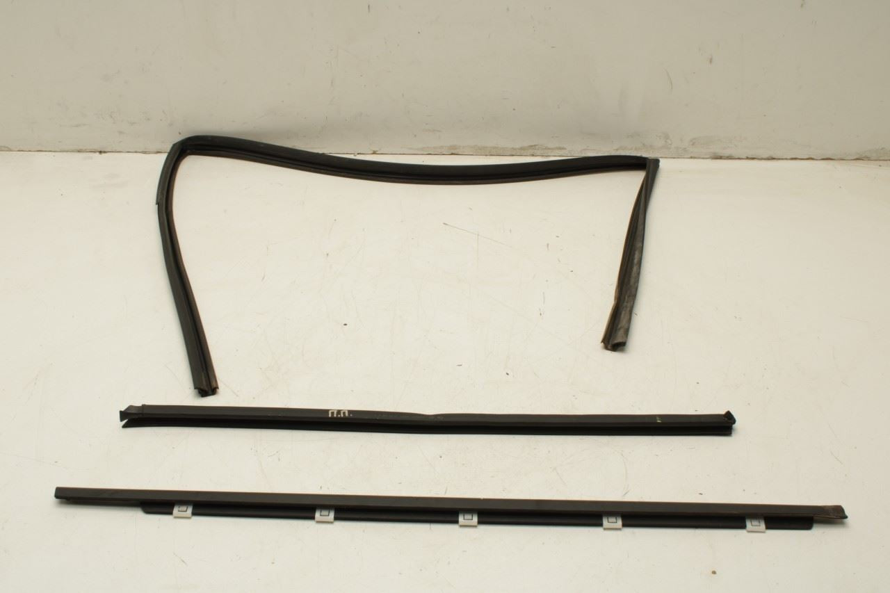 16-20 Kia Optima Front Right Door Run Channel w/ Belt Weatherstrips 82540-D5000 - Alshned Auto Parts
