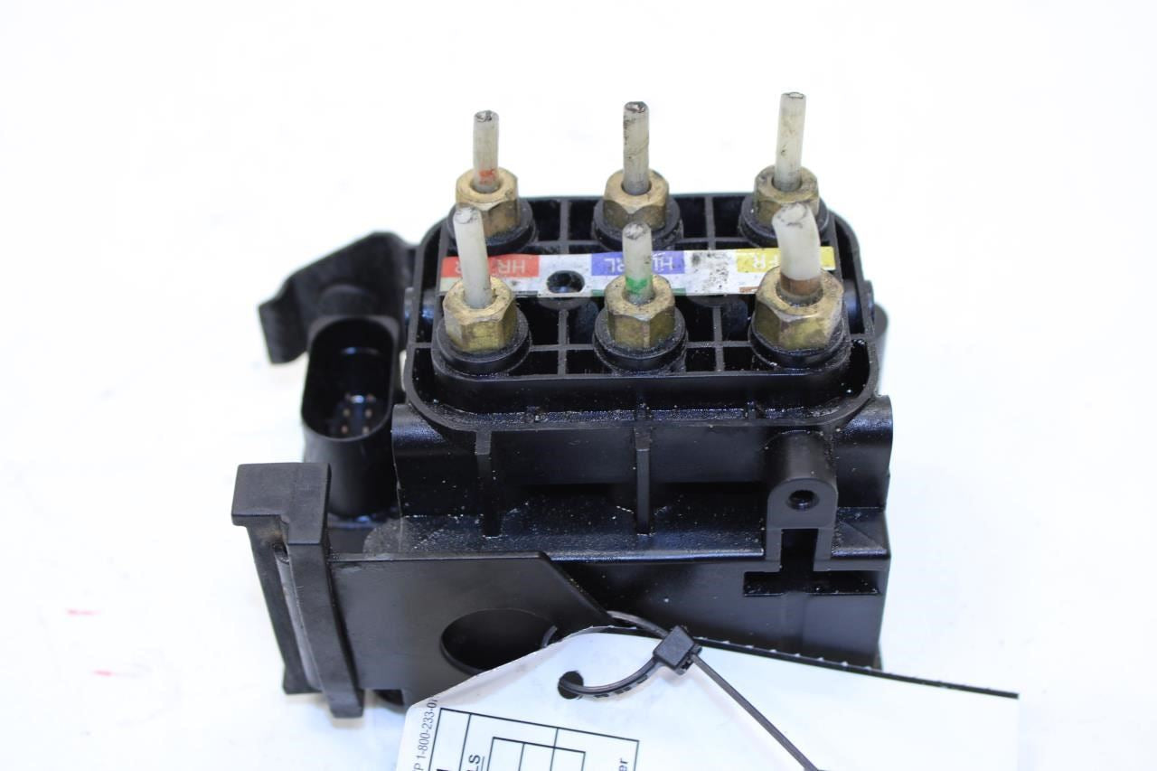 07-17 Mercedes-Benz S550 Air Suspension Supply Valve Block Module 212-320-03-58 - Alshned Auto Parts