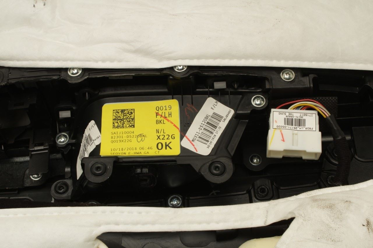 19-20 Kia Optima LX Front Left Driver Door Trim Panel 82301-D5220BKL OEM *ReaD* - Alshned Auto Parts