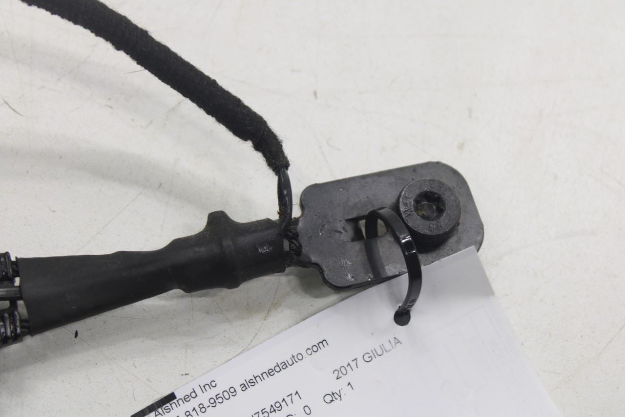 17-20 Alfa Romeo Giulia Ti AWD 2.0L Front Passenger Right Side Seat Belt Buckle - Alshned Auto Parts