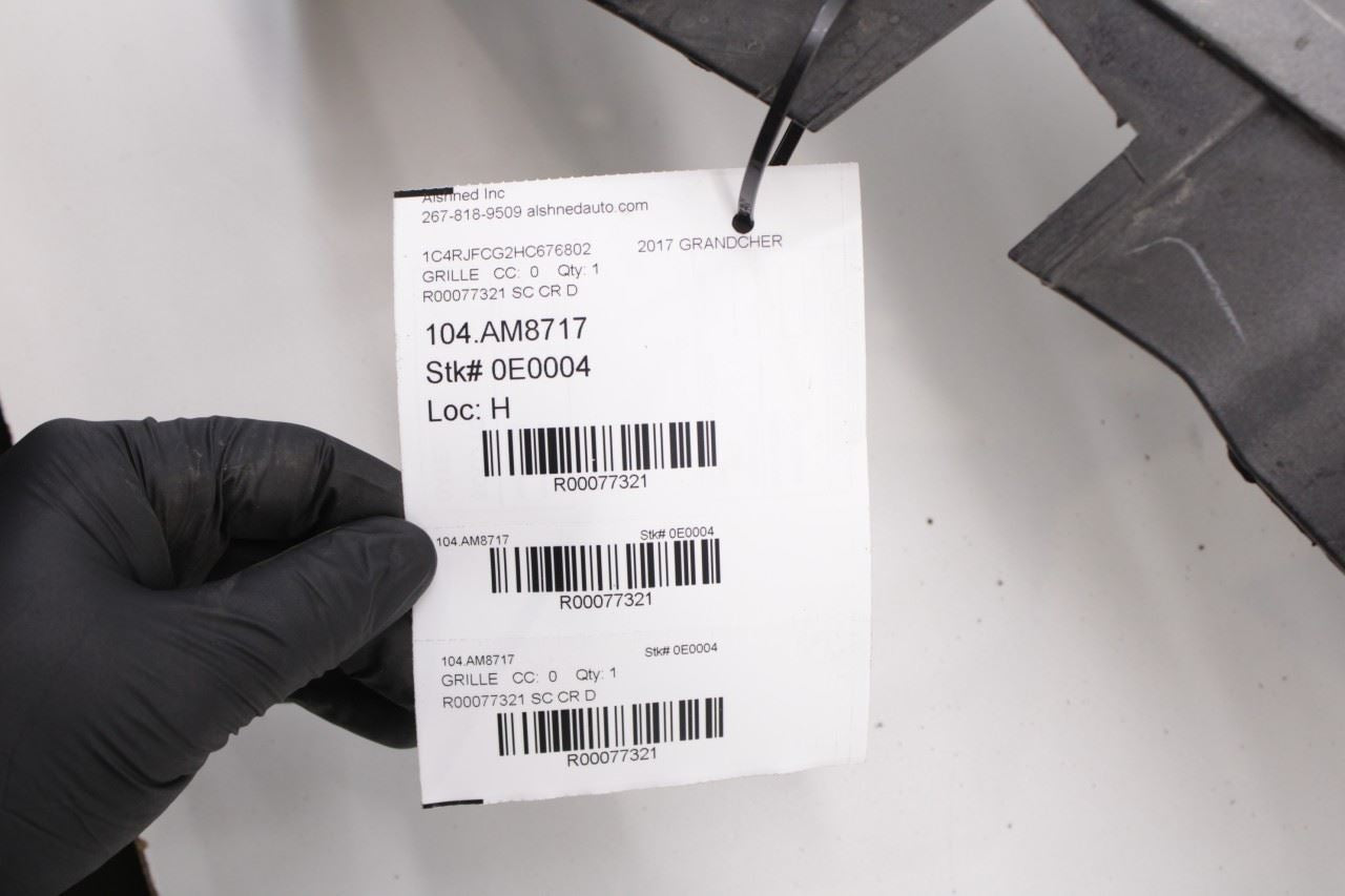 16-21 Jeep Grand Cherokee Overland 3.6L Front Bumper Lower Grille Chrome *ReaD* - Alshned Auto Parts