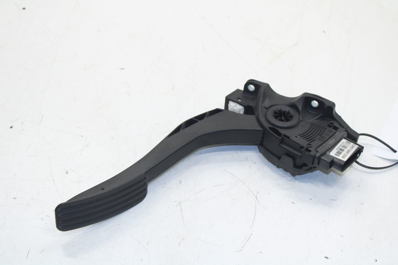 2010-15 Jaguar XF Portfolio 5.0L Accelerator Throttle Gas Pedal Sensor C2D20663 - Alshned Auto Parts
