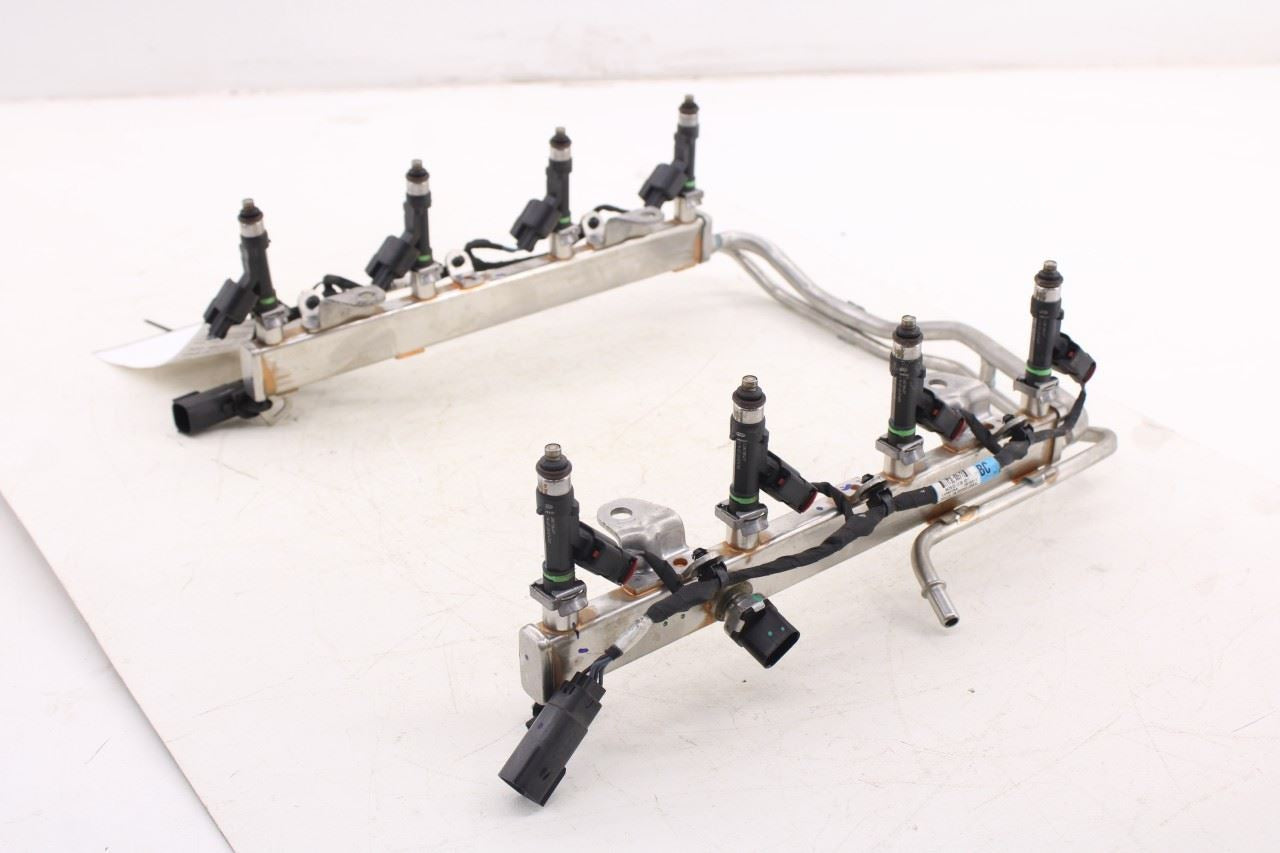 21-26 Ford F150 XLT Supercrew 5.0L Manifold Fuel Supply Port Rail with Injectors0