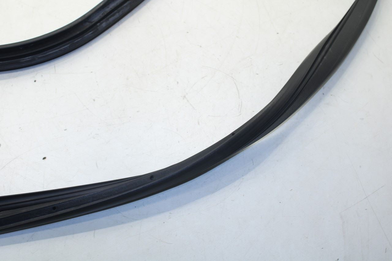 99-16 Ford F250 Lariat Crew Cab FR RH Door Weatherstrip On Body 3C3Z-2520708-AA - Alshned Auto Parts