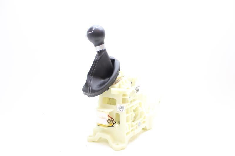 2017-2019 Kia Soul Automatic Transmission Gear Shift Assembly 46700B2420 OEM - Alshned Auto Parts