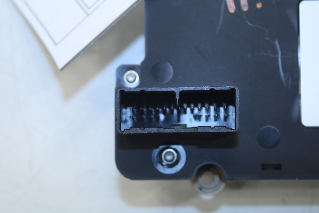 2010-15 Jaguar XF Portfolio Front RH Power Seat Adjustment Switch CX23-14B566-RA - Alshned Auto Parts