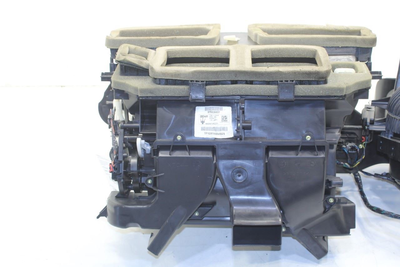 2014-2020 Maserati Ghibli 3.0L HVAC Heater Blower Housing Box 670036837 OEM - Alshned Auto Parts