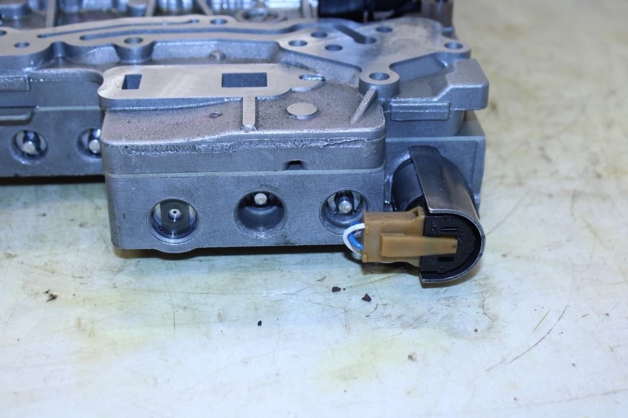 2010-2012 Jaguar XF 5.0L RWD Auto Transmission Valve Body with Oil Pan C2D19587 - Alshned Auto Parts