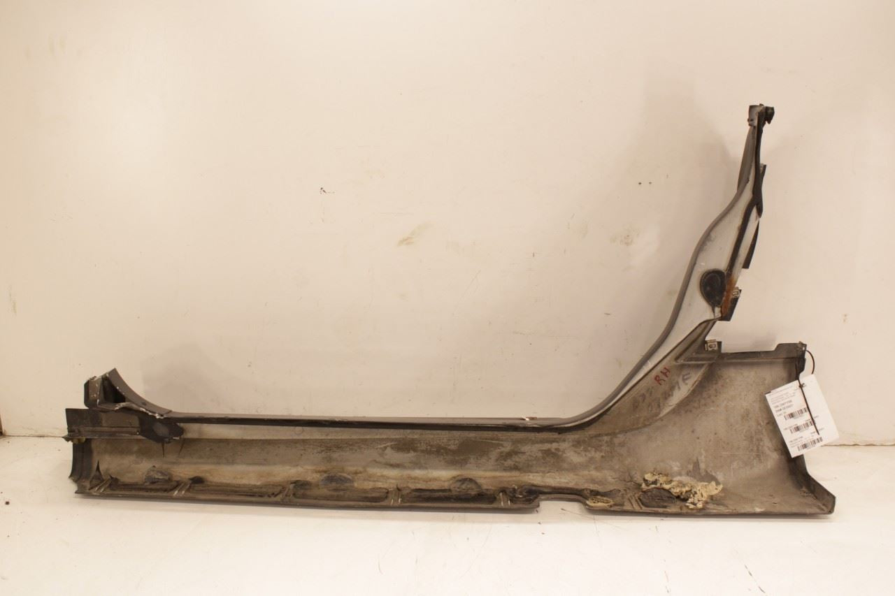 97-04 Chevrolet Corvette RH Lower Door Opening Trim Rocker Panel 10444702 *ReaD* - Alshned Auto Parts