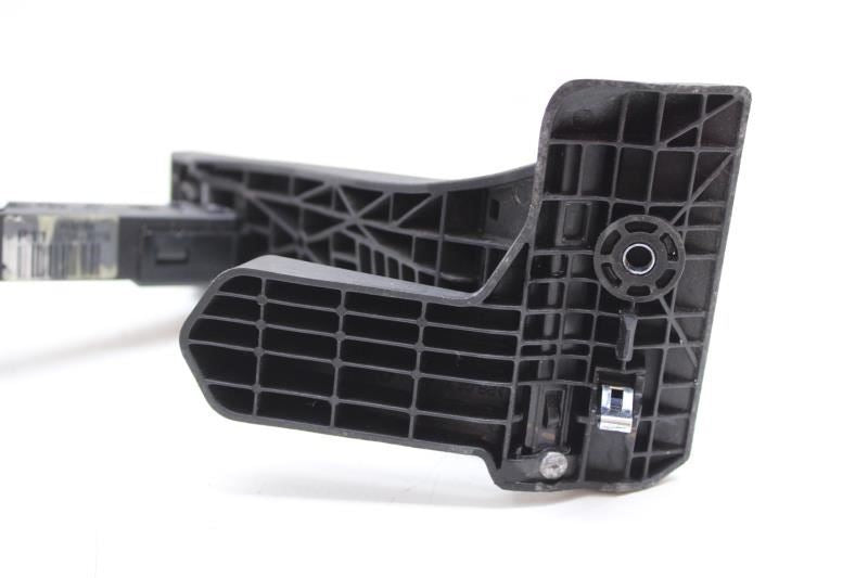 2014-2019 Kia Soul Gas Pedal Throttle Accelerator Sensor 32700-B2110 OEM - Alshned Auto Parts