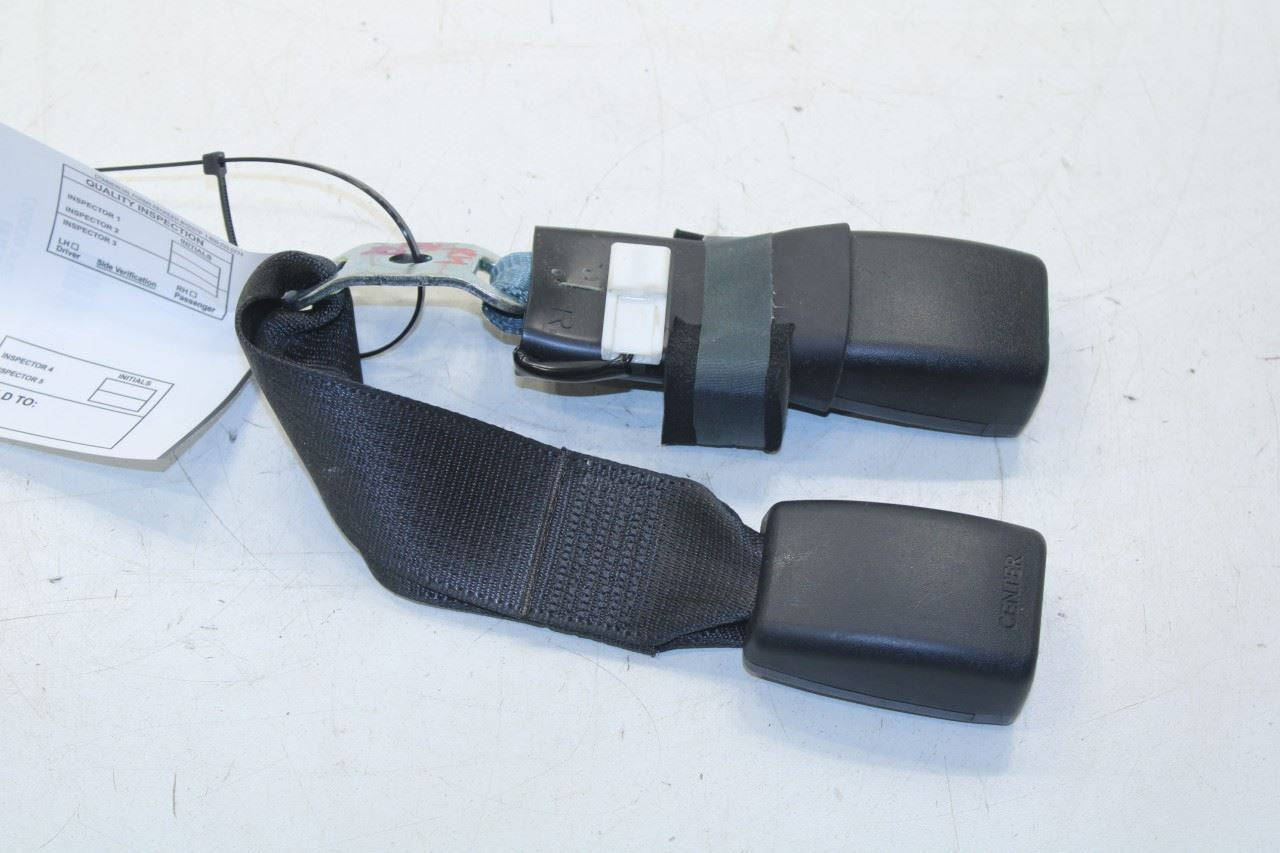 2013-16 Lexus GS350 3.5L AWD Rear Passenger Right Side 2nd Row Seat Belt Buckle - Alshned Auto Parts