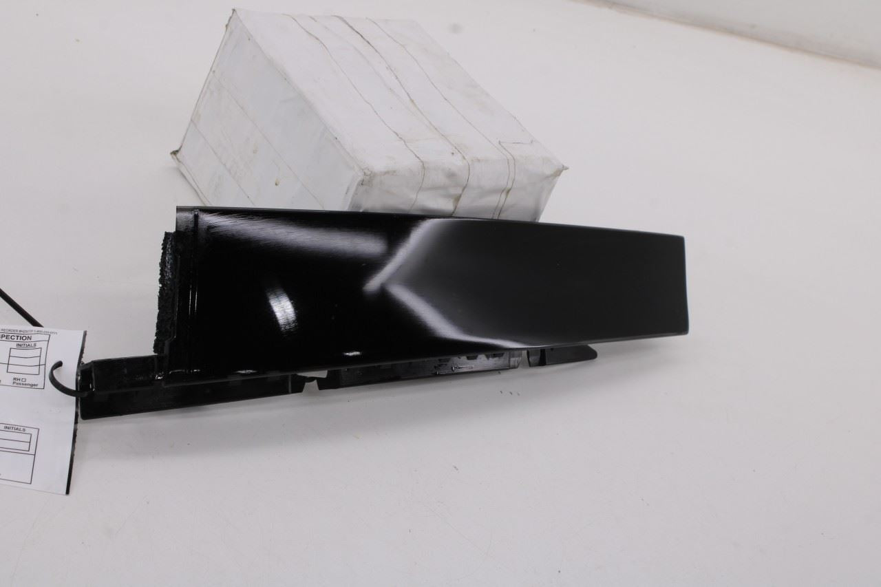 20-26 Ford Explorer Interceptor Front Right Door B-Pillar Applique LB5BS20898AE2