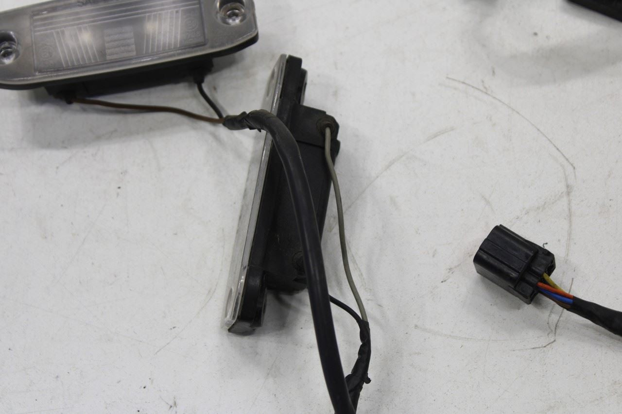 2016-2020 Kia Sorento LX License Plate Lamp Set w/ Liftgate Release Lock Handle - Alshned Auto Parts