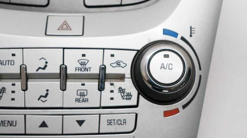 16-17 Chevrolet Equinox Audio Radio Faceplate Climate Control Panel 84096689 OEM - Alshned Auto Parts