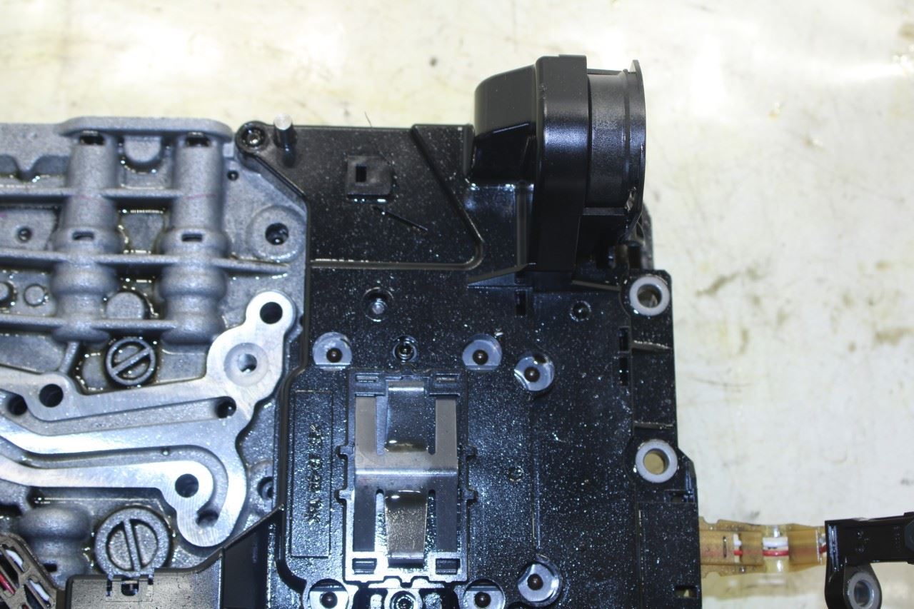 2014-2015 Jeep Grand Cherokee 3.6L 4WD Auto Transmission Valve Body w/ Oil Pan - Alshned Auto Parts