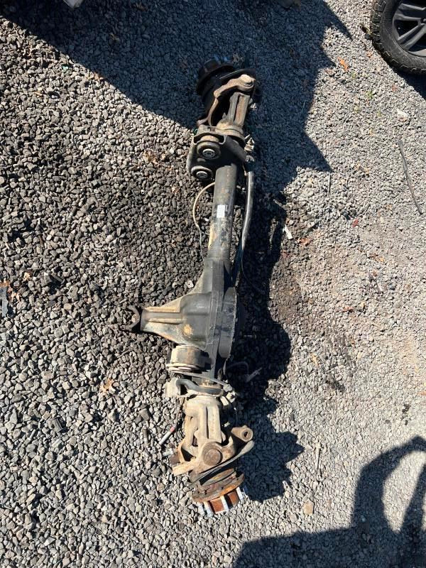 11-16 Ford F250 350 SD 4WD Front Axle Differential Carrier 3.73 rat DC3Z-3010-C0