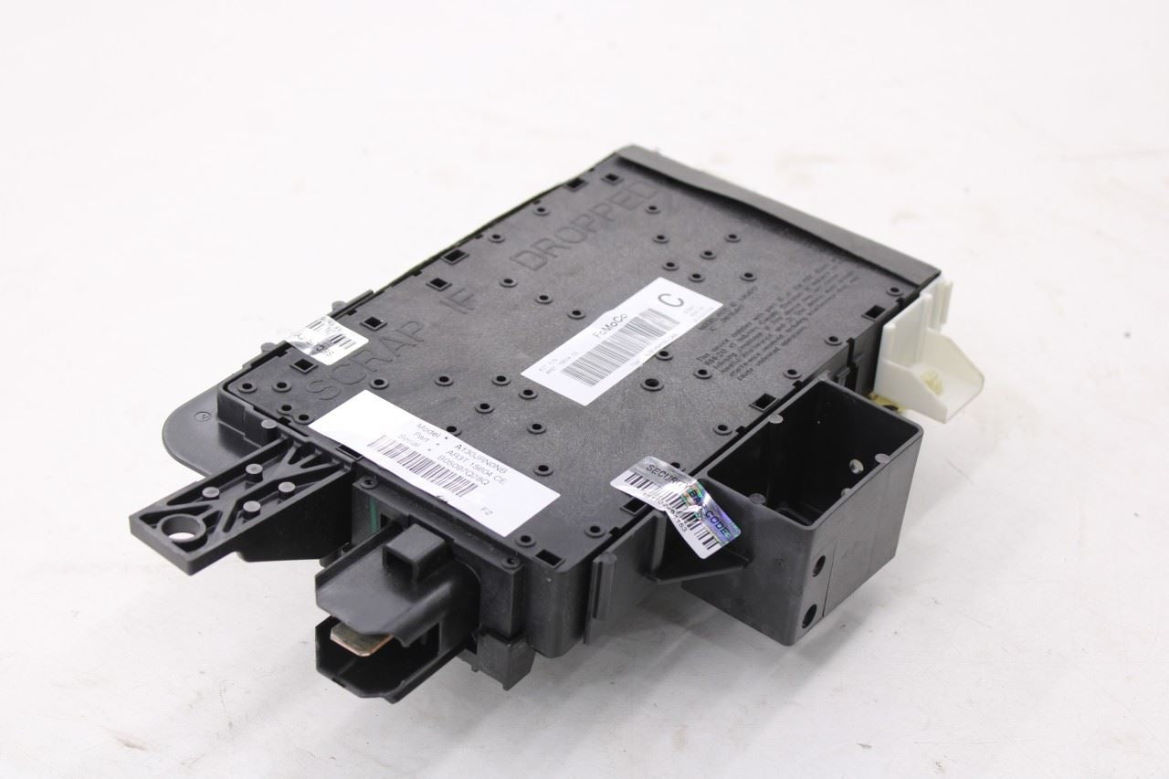 2010-2014 Ford Mustang Conv V6 Fuse Box Body Computer Control Module BCM BCU13