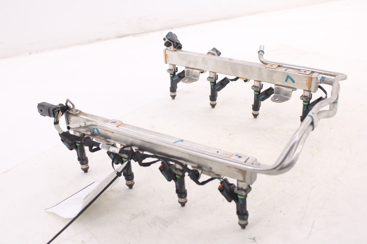 21-26 Ford F150 XLT Supercrew 5.0L Manifold Fuel Supply Port Rail with Injectors12