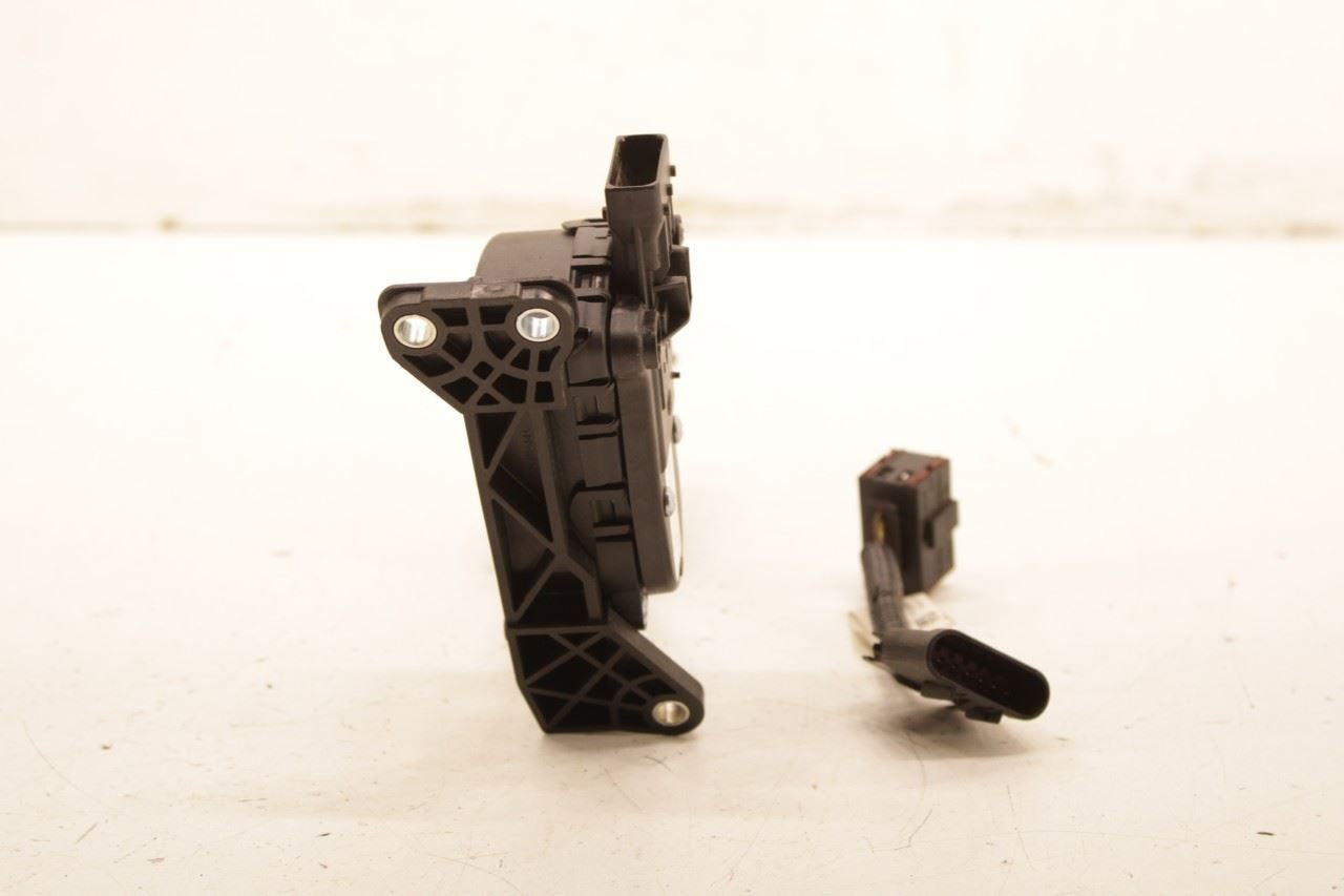 2022-2026 Isuzu NPR HD 6.0L Accelerator Throttle Gas Pedal Sensor 8976711520 OEM - Alshned Auto Parts