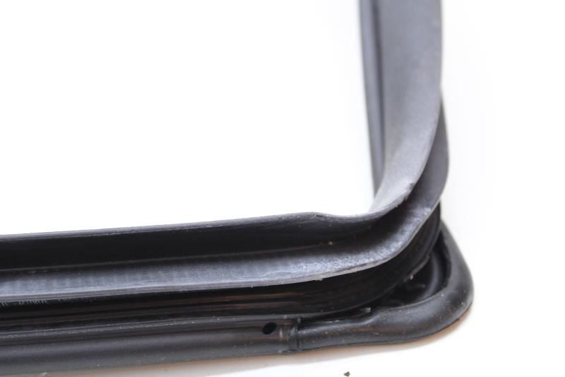 2014-2019 Kia Soul Front Right Door Weatherstrip On Body 82120-B2000 OEM - Alshned Auto Parts