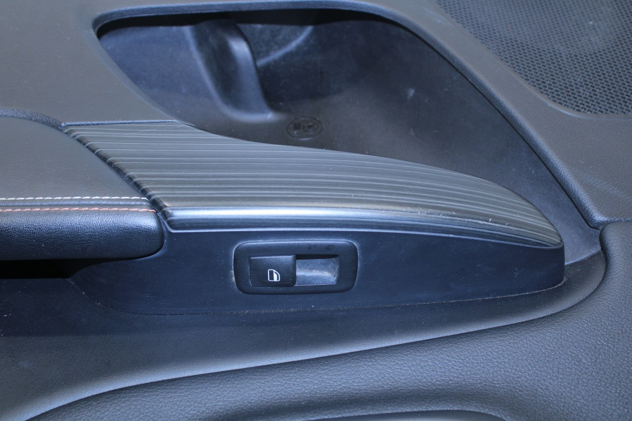 16-17 Jeep Cherokee 75th Anniversary Rear Right Door Trim Panel 5XG541VHAB *ReaD - Alshned Auto Parts