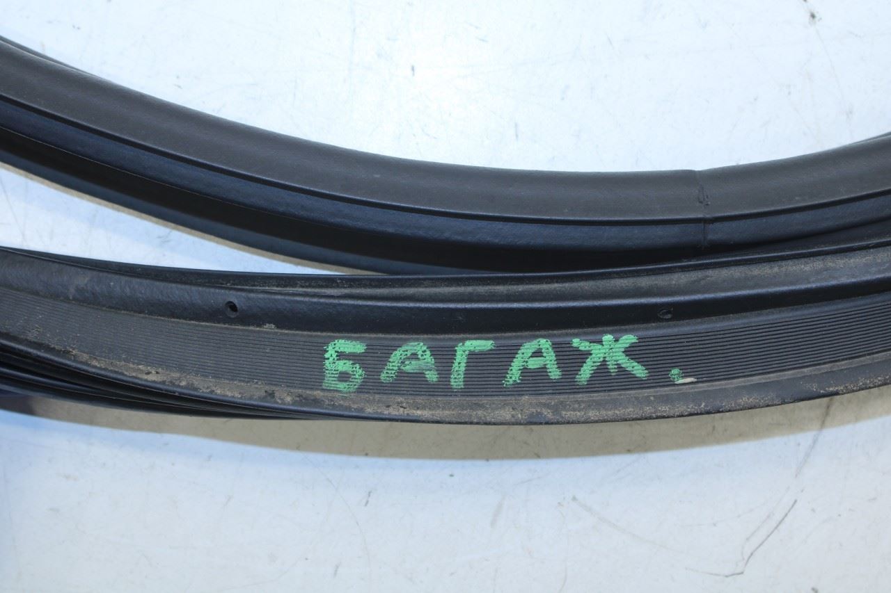 2014-18 Jeep Cherokee 75th Anniversary Liftgate Tailgate Back Door Weatherstrip - Alshned Auto Parts