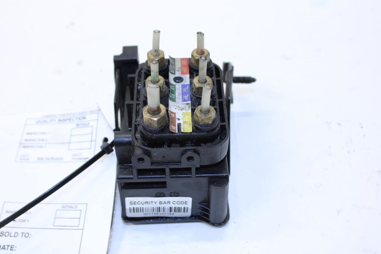 07-17 Mercedes-Benz S550 Air Suspension Supply Valve Block Module 212-320-03-58 - Alshned Auto Parts