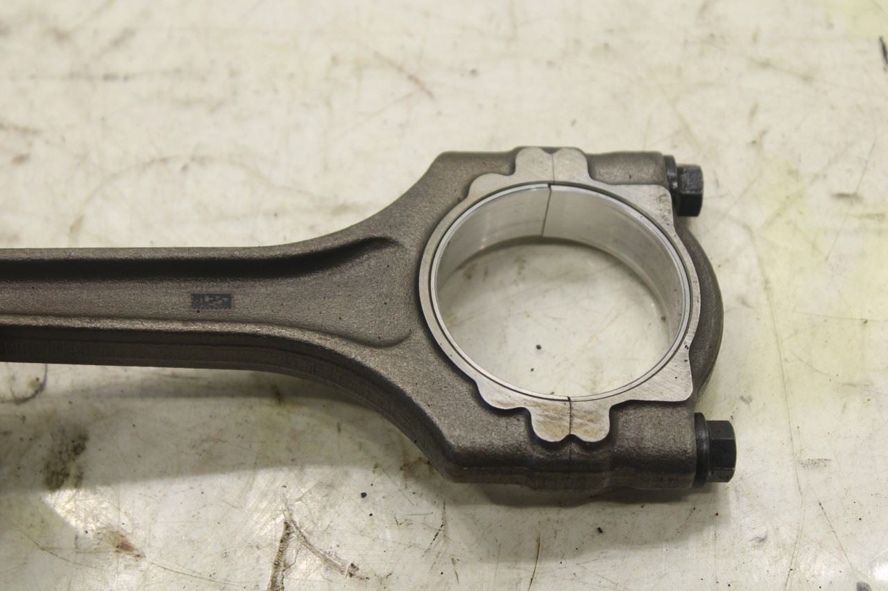 2017-22 Alfa Romeo Giulia Ti 2.0L AWD Engine Piston 1 w/ Connecting Rod 50052788 - Alshned Auto Parts
