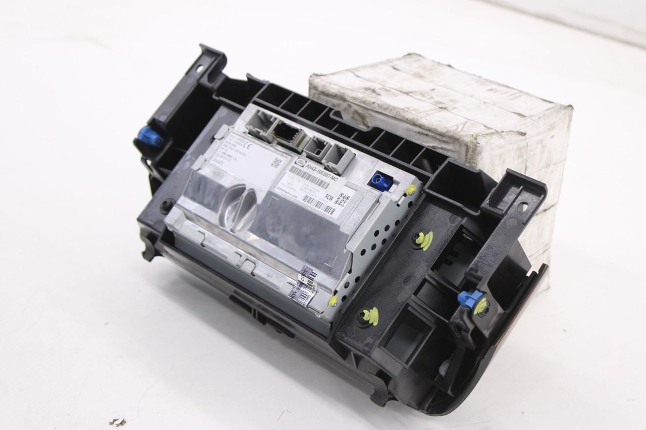 10-12 Land Rover Range Rover HSE Navigation Information Display Screen LR022987 - Alshned Auto Parts