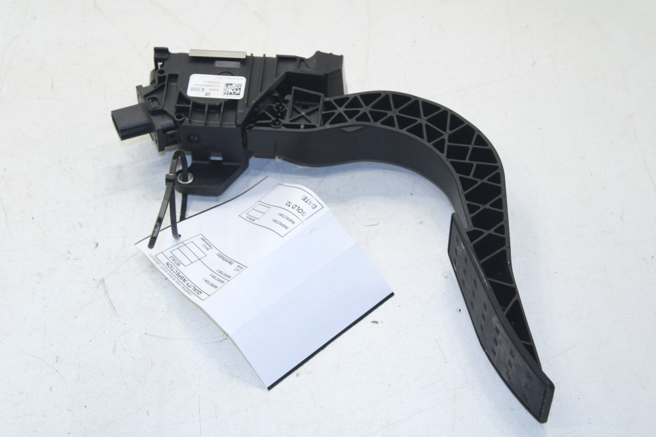 2021-24 Chevrolet Blazer 2LT 2.0L Accelerator Throttle Gas Pedal Sensor 84644386 - Alshned Auto Parts