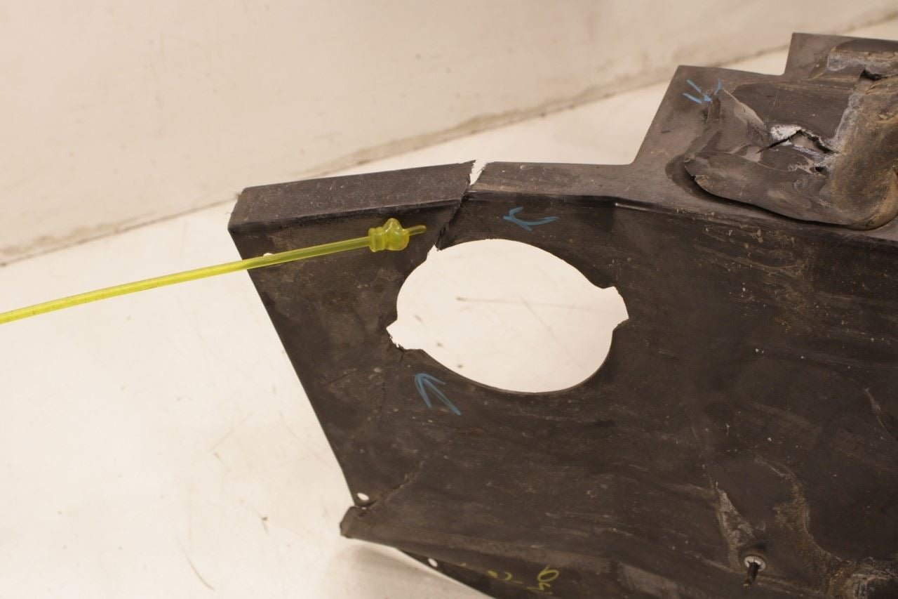 1997-04 Chevrolet Corvette Front LH Side Fender Inner Wheel Arch Housing *ReaD* - Alshned Auto Parts