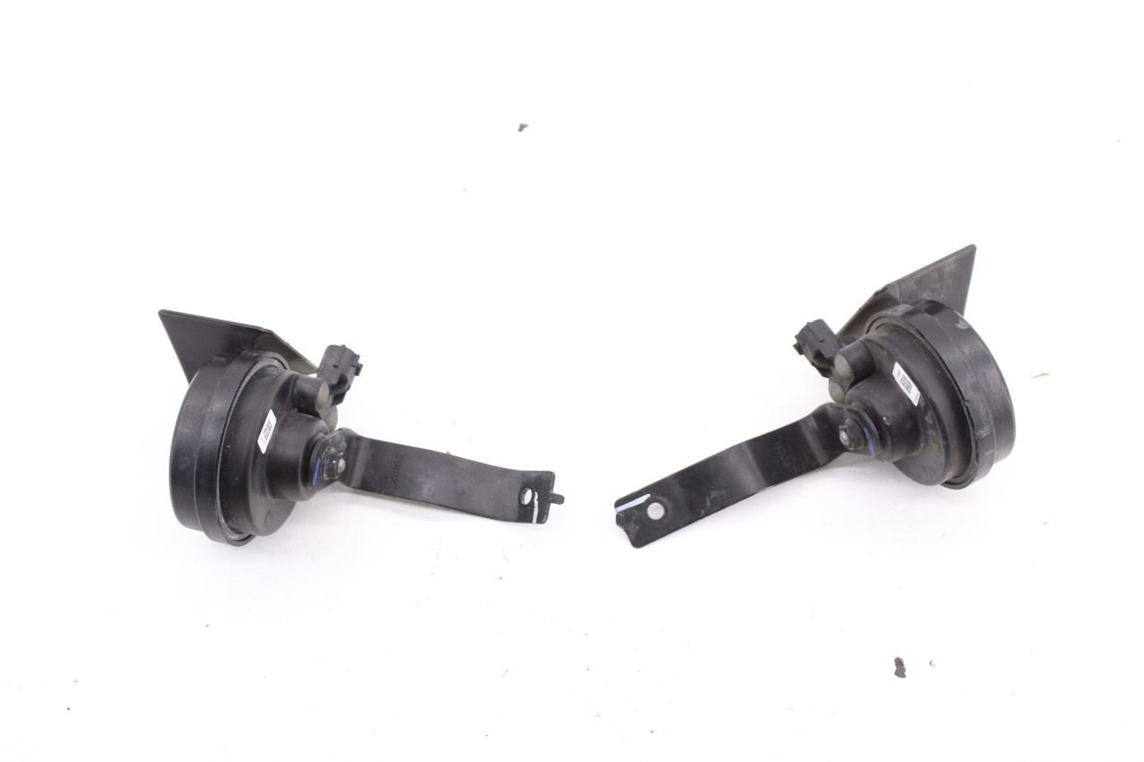 2018-2021 KIA Stinger GT2 AWD High and Low Note Horn w/ Bracket 96611J5000 OEM - Alshned Auto Parts