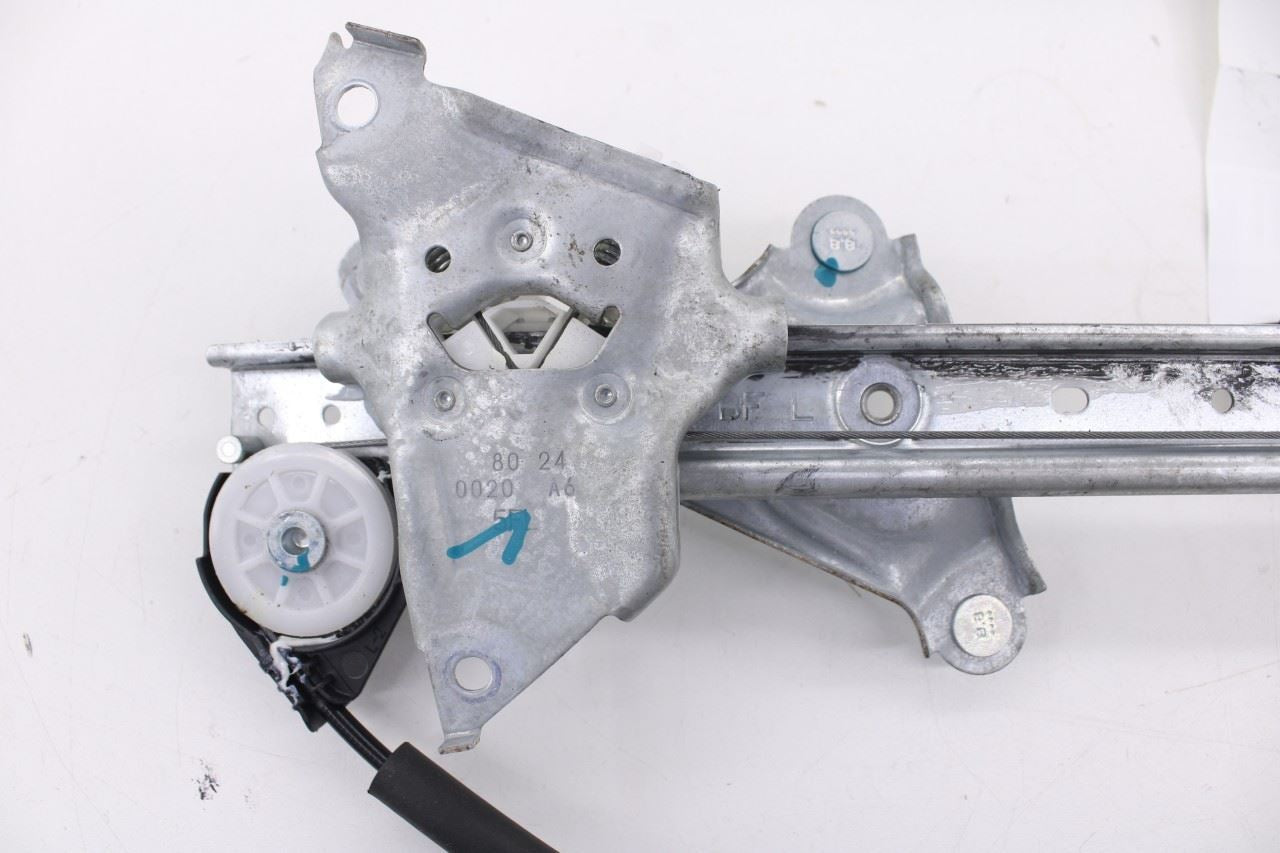 2021-25 Toyota Corolla LE Front Left Driver Side Door Window Regulator w/ Motor3