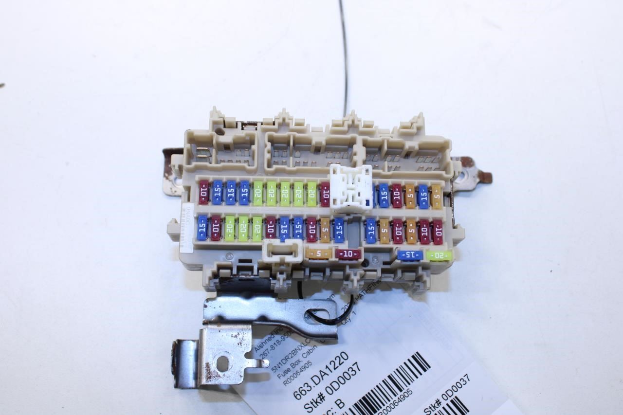 17-20 Nissan Pathfinder SV 3.5L Cabin Instrument Panel Fuse Relay Junction Block - Alshned Auto Parts