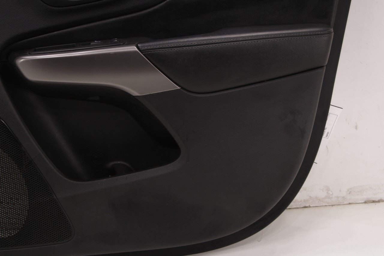 2019-20 Jeep Cherokee Latitude Front Right Passenger Door Trim Panel 6CH781X9AB - Alshned Auto Parts