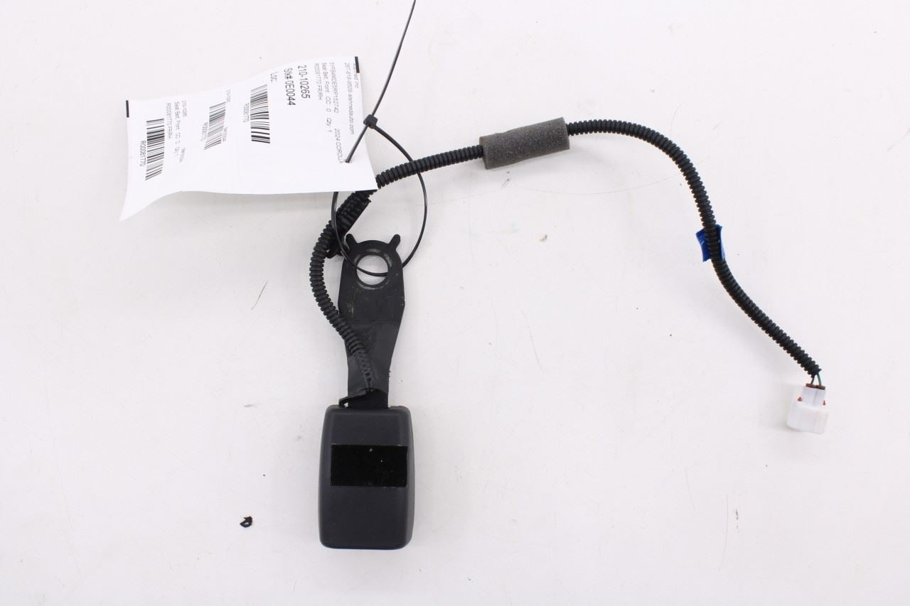 2022-2024 Toyota Corolla LE 2.0L FWD Front Passenger Right Side Seat Belt Buckle2