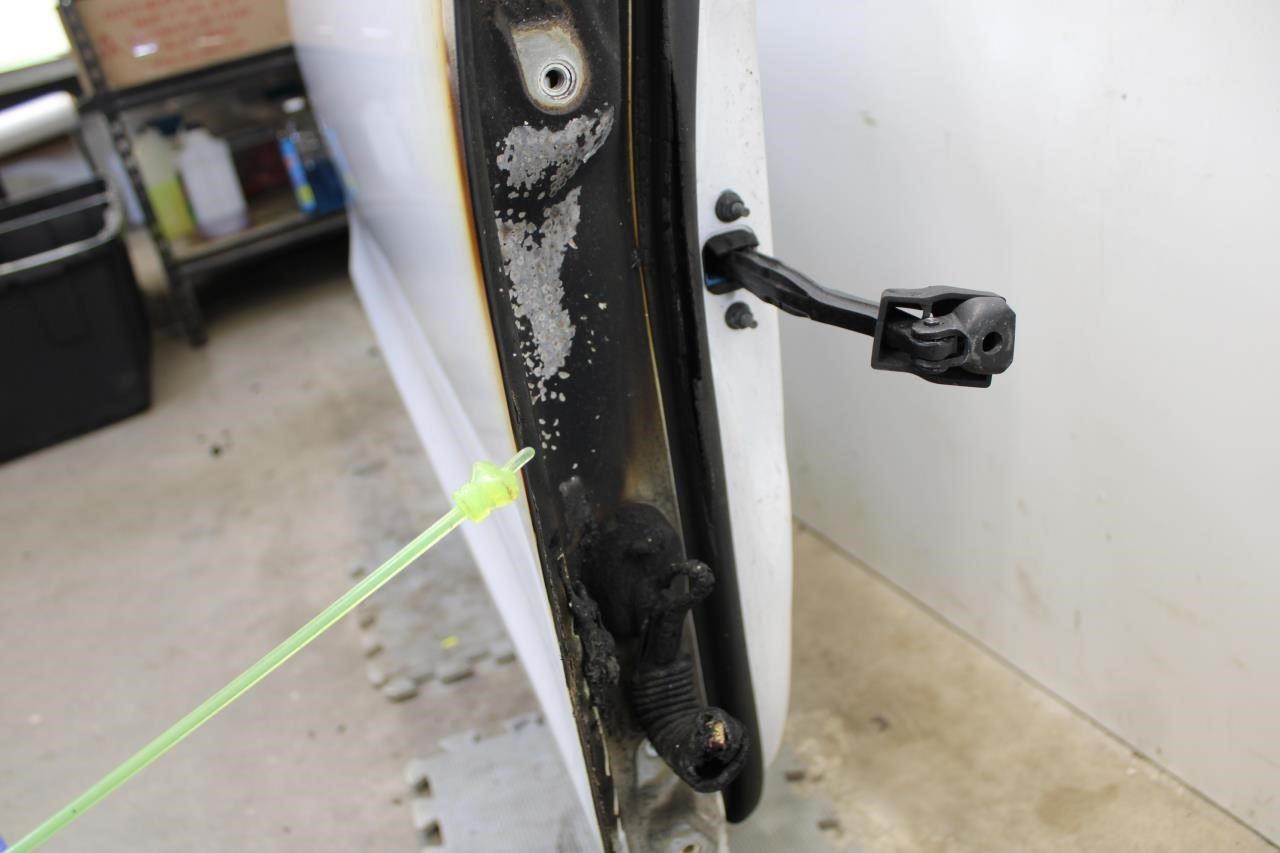 2019-2025 Cadillac XT4 Premium Front Right Door Shell Panel 84551804 OEM *ReaD* - Alshned Auto Parts