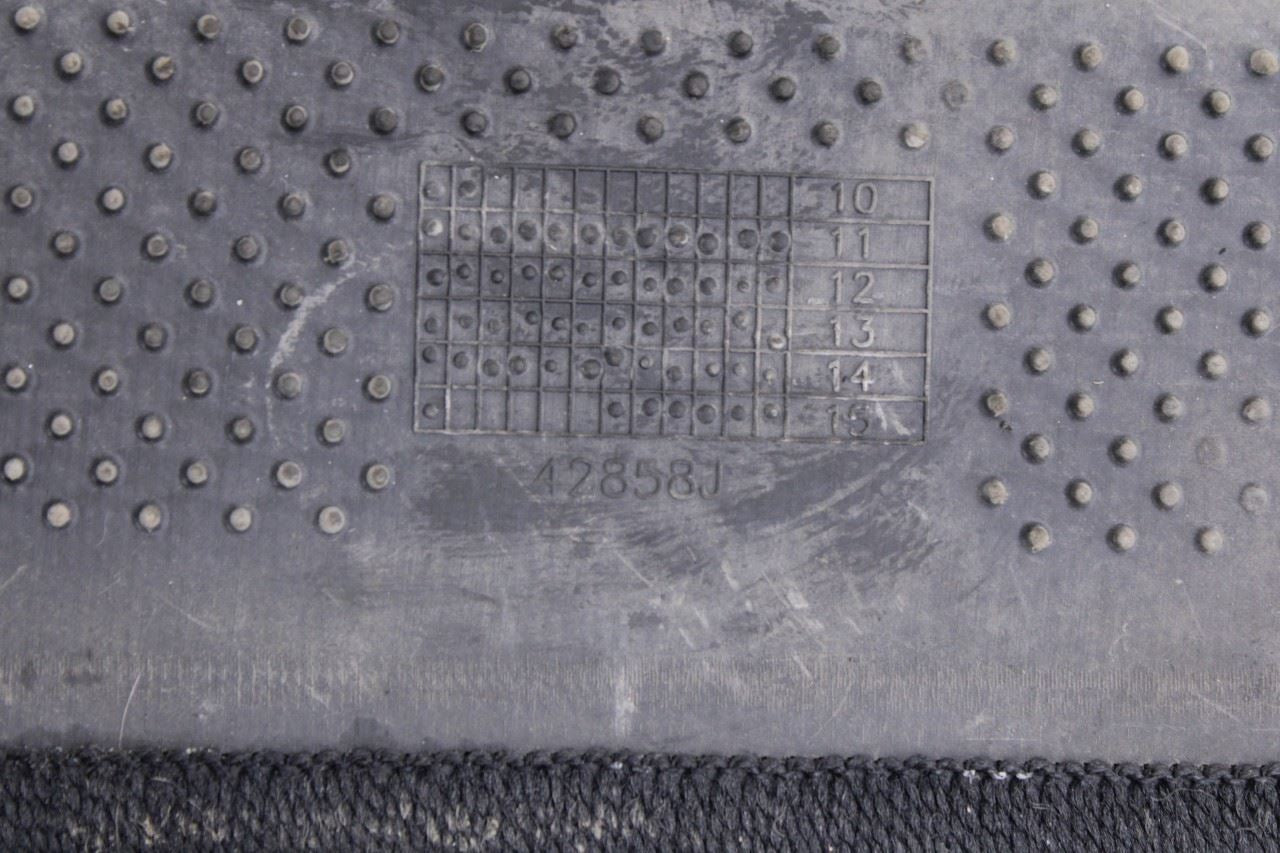 14-15 Dodge Durango SXT Front Rear RH and LH Side Interior Carpet Floor Mats Set9