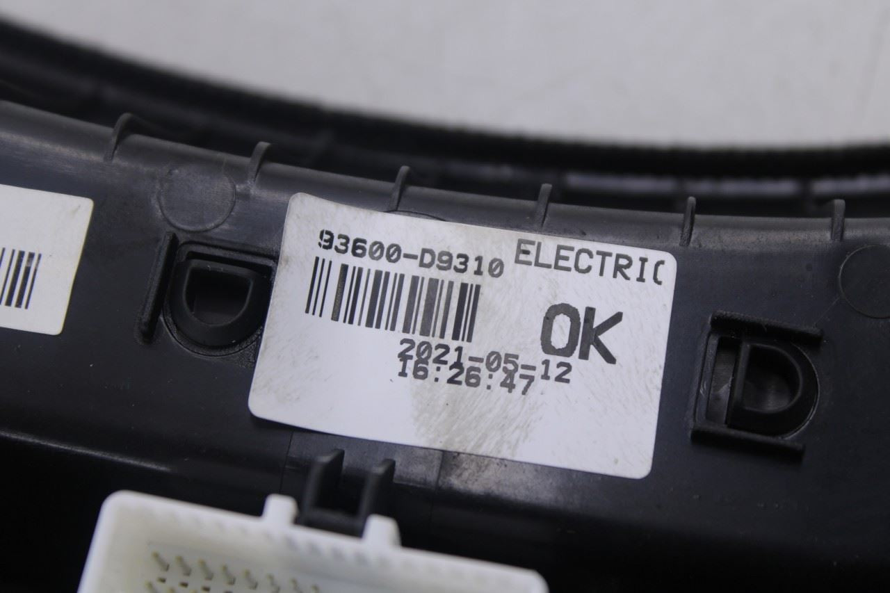 2016-22 Kia Sportage Nightfall Center Console Upper Cover Top Panel 84650D9900WK14