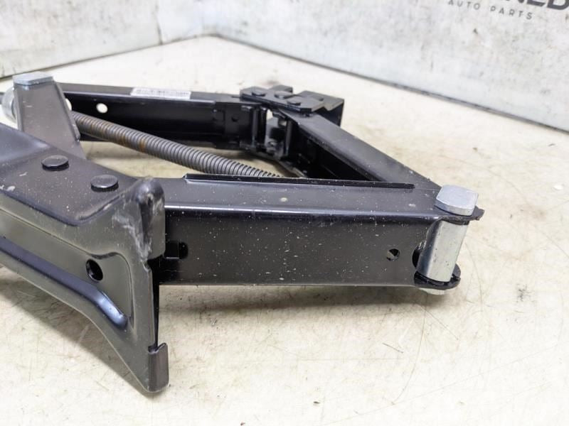 2014-2023 Kia Soul Spare Tire Floor Jack 09110-B2000 OEM